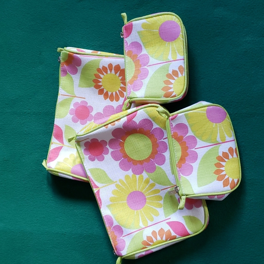 Clinique Floral Make Up Bag Sets
